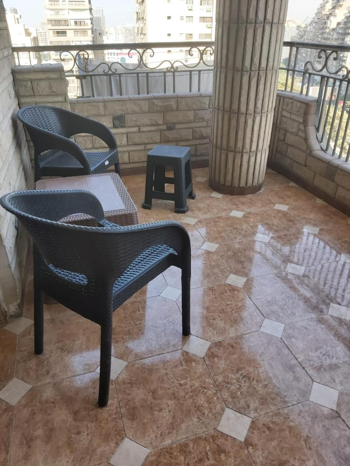 شقه للايجار مفروشه 260 م شارع جامعة الدول العربية الرئيسي المهندسين